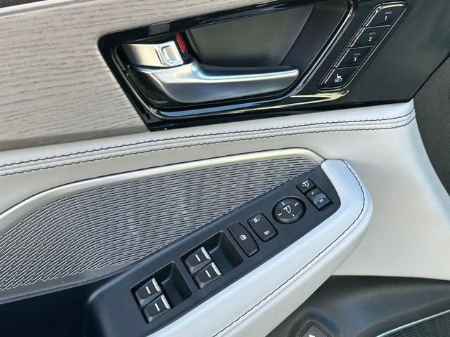 used 2022 Acura MDX car, priced at $45,348