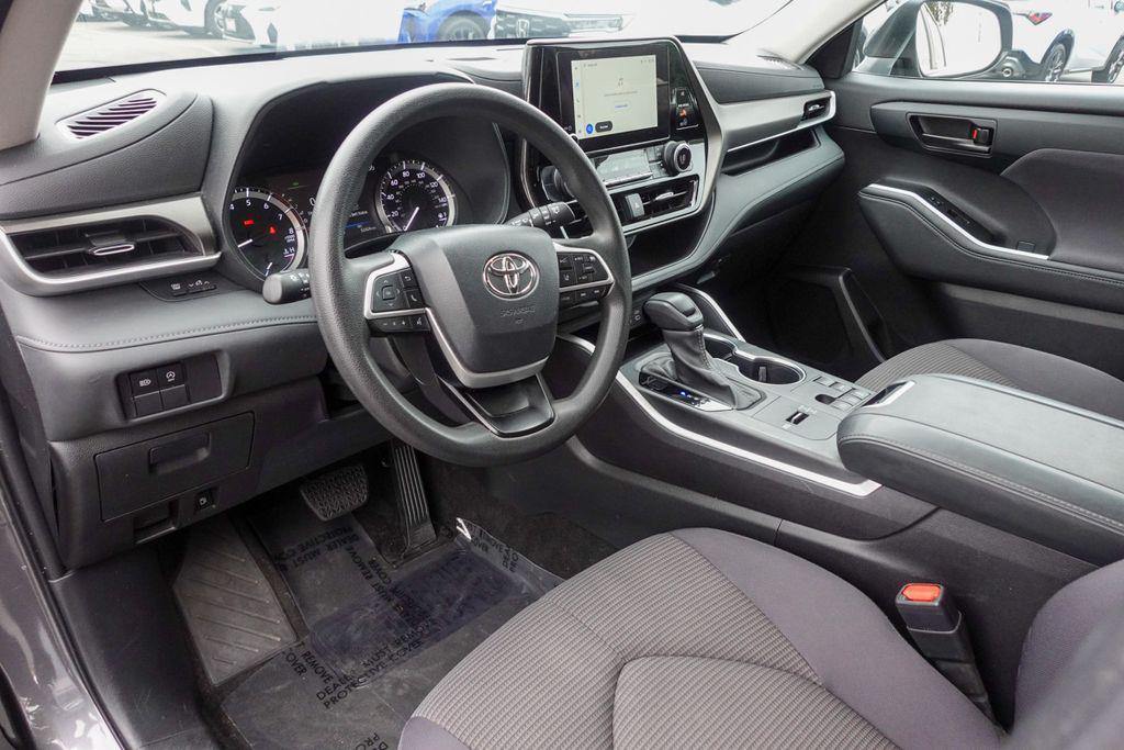 used 2023 Toyota Highlander car, priced at $35,829