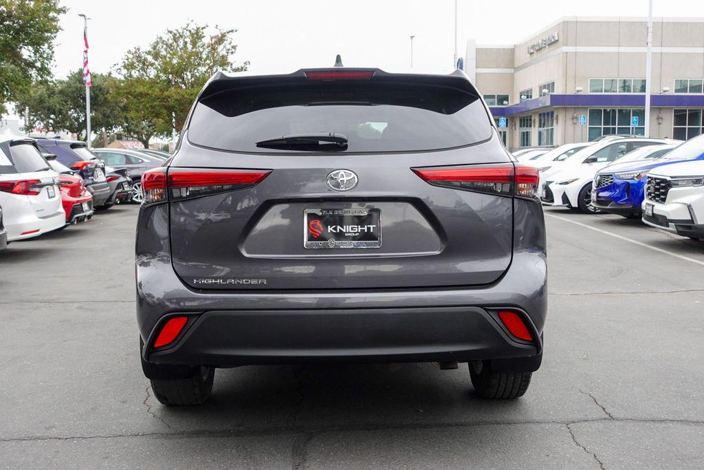 used 2023 Toyota Highlander car, priced at $35,829
