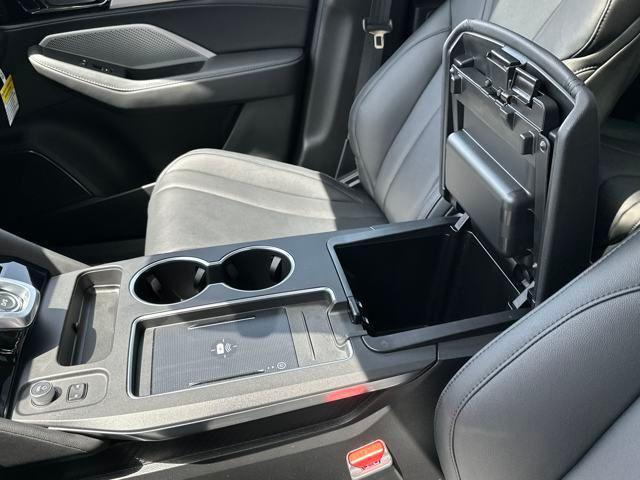 used 2025 Acura MDX car, priced at $48,812