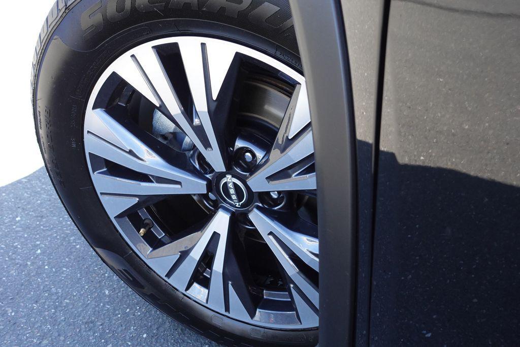 used 2023 Nissan Rogue car, priced at $19,998