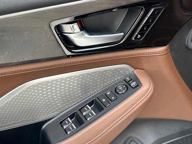 used 2023 Acura MDX car, priced at $53,909
