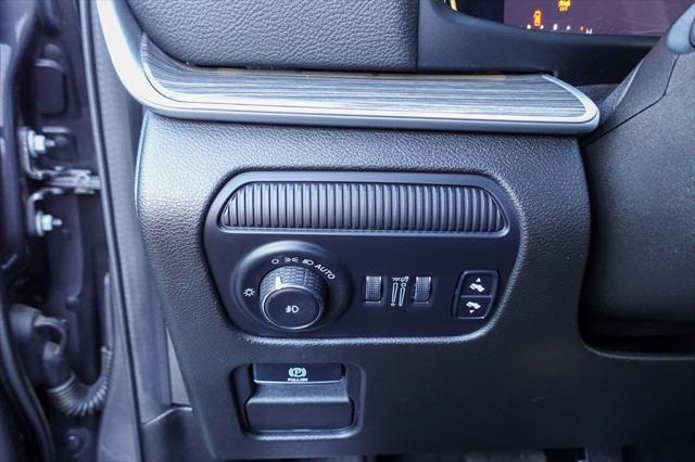 used 2022 Jeep Wagoneer car, priced at $43,977