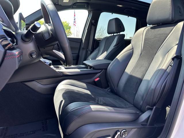 used 2025 Acura MDX car, priced at $57,129