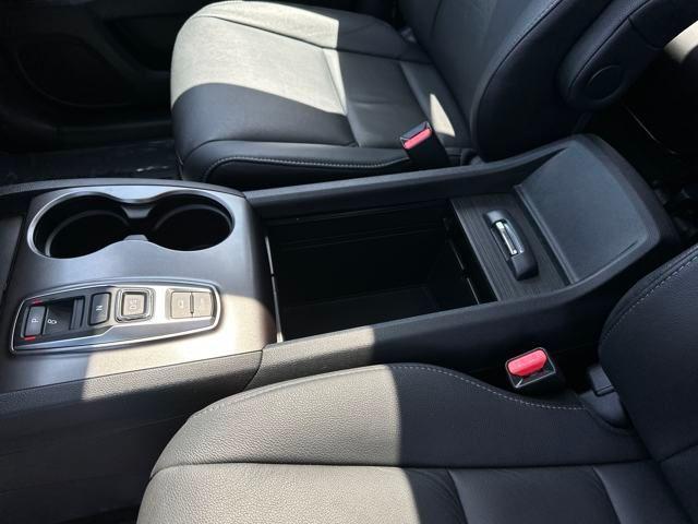 used 2022 Honda Pilot car, priced at $34,830