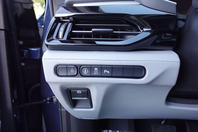 new 2025 Acura MDX car, priced at $60,150