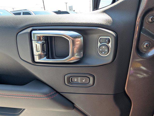new 2025 Jeep Wrangler car, priced at $55,002
