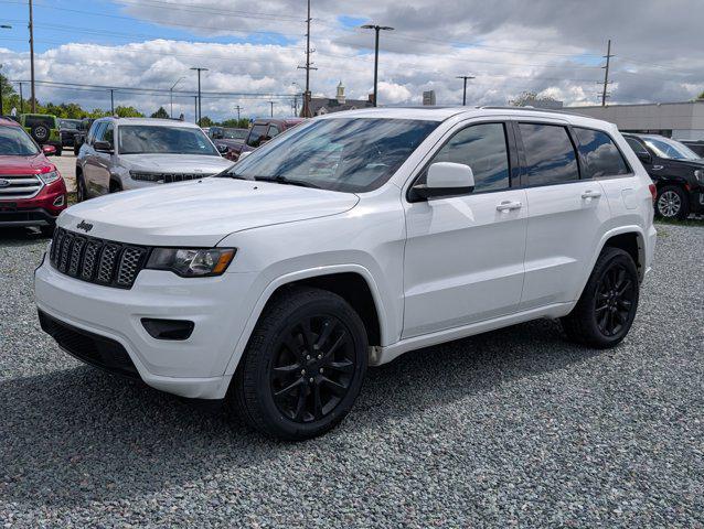 used 2017 Jeep Grand Cherokee car, priced at $11,500