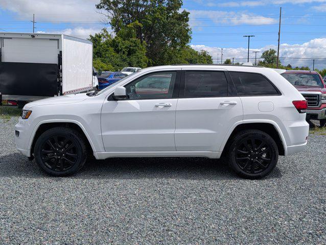 used 2017 Jeep Grand Cherokee car, priced at $11,500