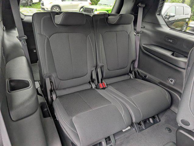 new 2025 Jeep Grand Cherokee L car, priced at $33,265