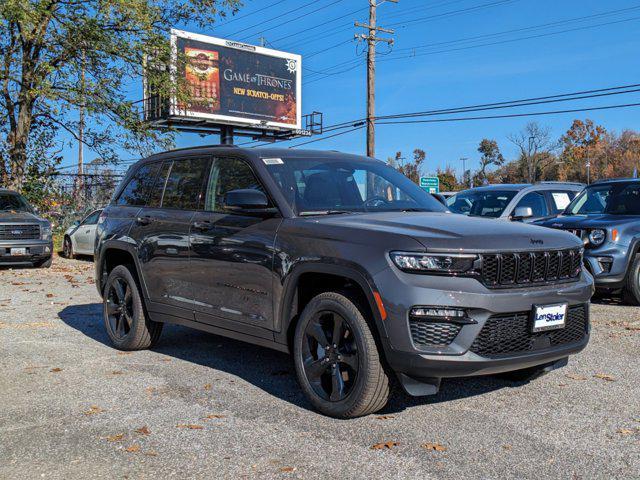 new 2025 Jeep Grand Cherokee car, priced at $44,020