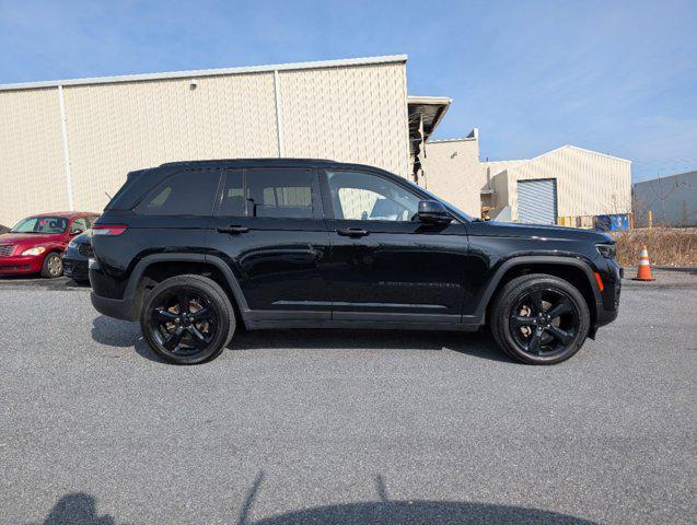 used 2023 Jeep Grand Cherokee car, priced at $31,600