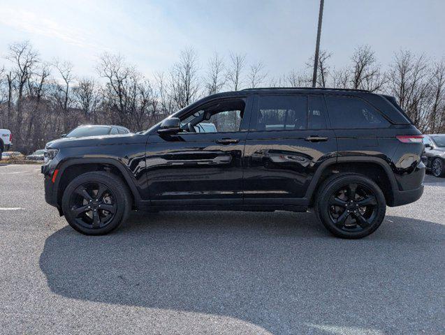 used 2023 Jeep Grand Cherokee car, priced at $31,600