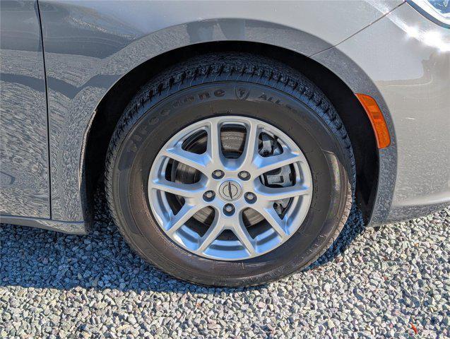 used 2022 Chrysler Pacifica car, priced at $20,000