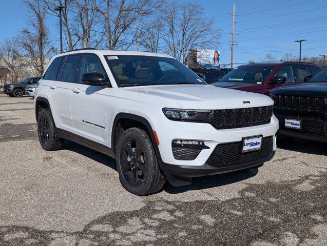 new 2025 Jeep Grand Cherokee car, priced at $45,954