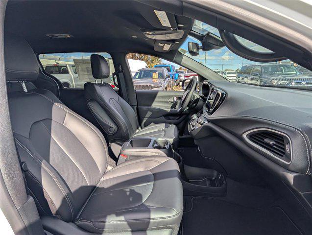 new 2026 Chrysler Pacifica car, priced at $36,687