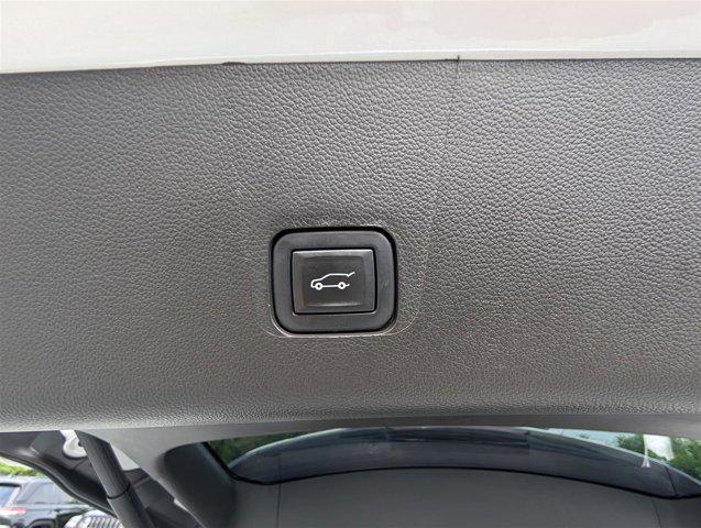 used 2020 Chevrolet Traverse car, priced at $28,500