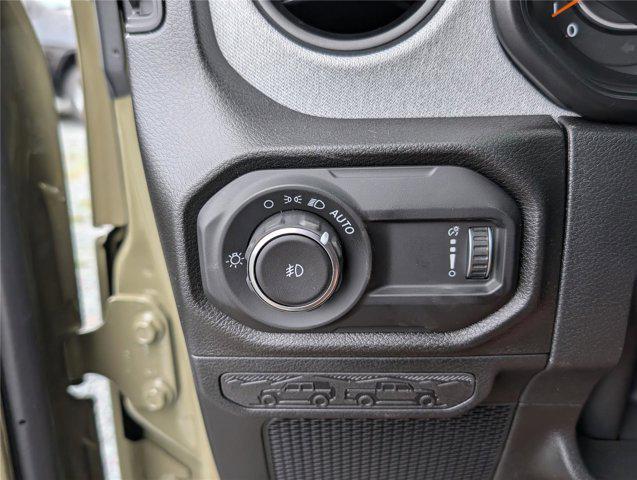 new 2025 Jeep Wrangler car, priced at $40,675