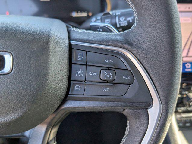 new 2025 Jeep Grand Cherokee car, priced at $41,798