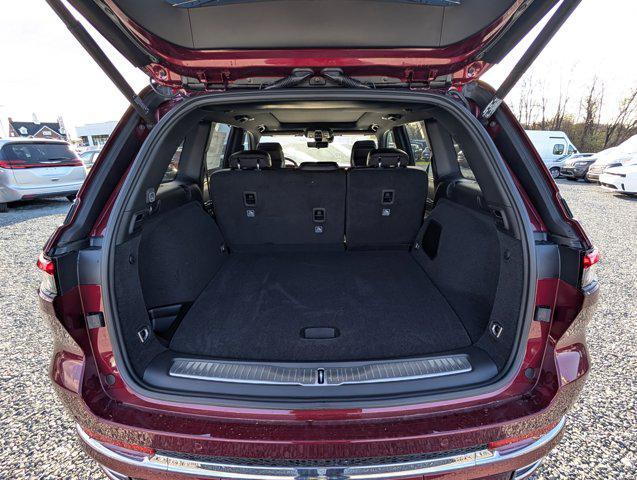 new 2025 Jeep Grand Cherokee car, priced at $55,953