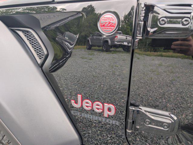 used 2022 Jeep Gladiator car, priced at $41,500
