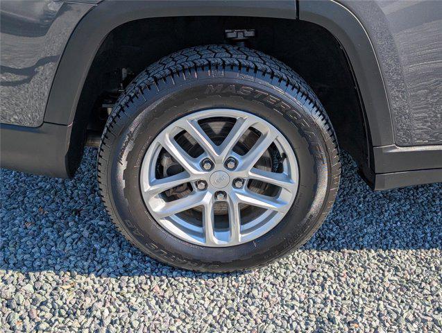 used 2023 Jeep Grand Cherokee L car, priced at $25,000