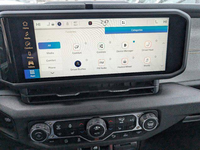 new 2025 Jeep Wrangler car, priced at $46,672