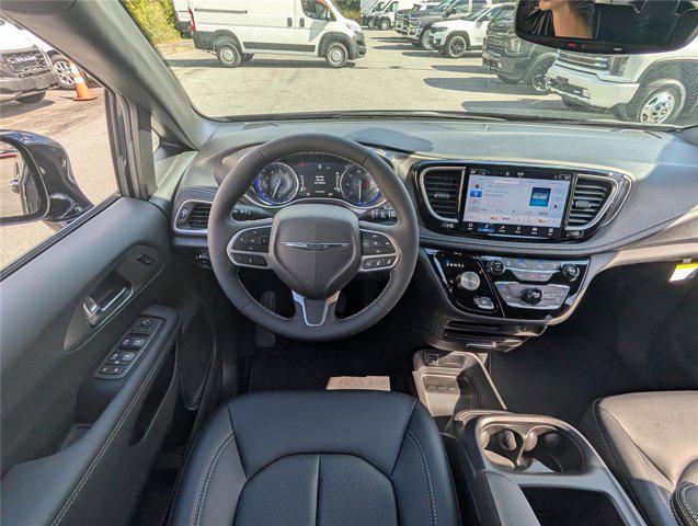 new 2026 Chrysler Pacifica car, priced at $36,106