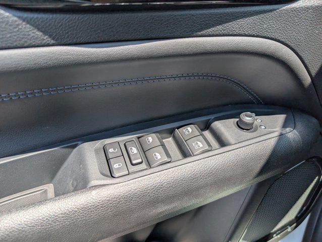 new 2025 Jeep Compass car, priced at $25,390