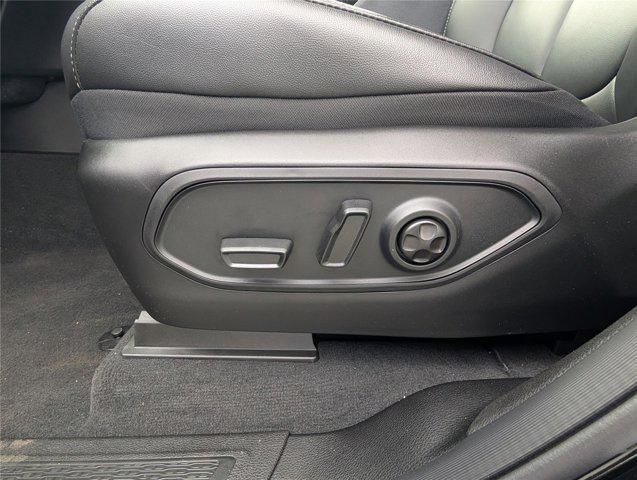 new 2025 Jeep Grand Cherokee L car, priced at $37,702