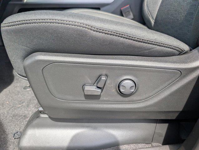 new 2025 Ram 1500 car, priced at $48,131