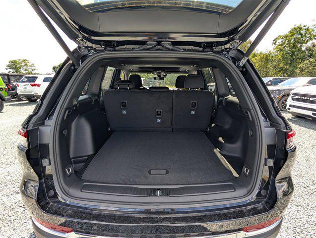 new 2025 Jeep Grand Cherokee car, priced at $35,031