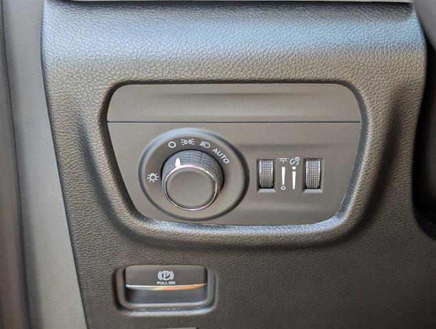 new 2025 Jeep Grand Cherokee car, priced at $35,031