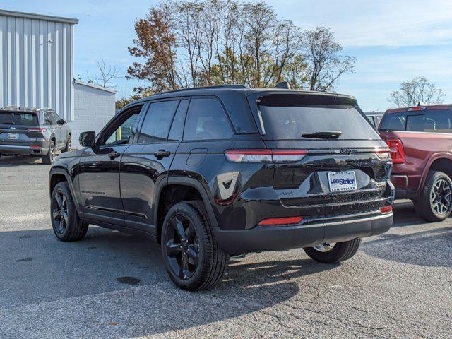 new 2025 Jeep Grand Cherokee car, priced at $44,020