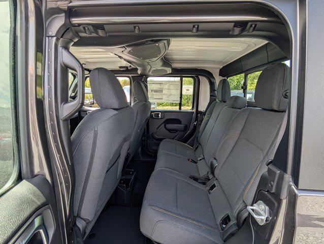 new 2025 Jeep Gladiator car, priced at $37,649