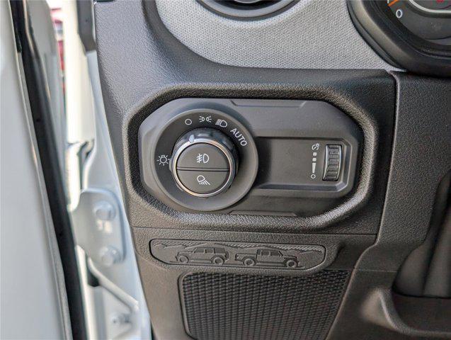 new 2025 Jeep Gladiator car, priced at $37,736