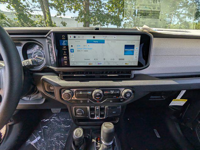 new 2025 Jeep Gladiator car, priced at $32,771