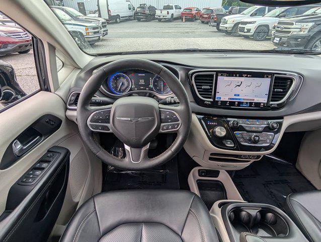 used 2024 Chrysler Pacifica car, priced at $26,800
