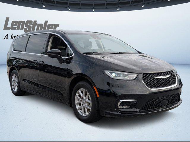 used 2024 Chrysler Pacifica car, priced at $26,800
