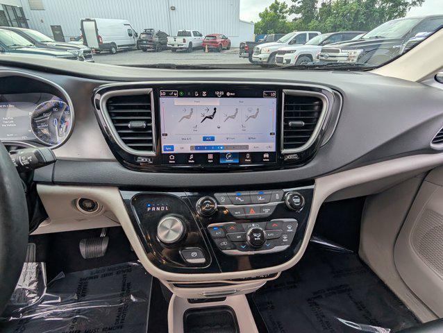 used 2024 Chrysler Pacifica car, priced at $26,800