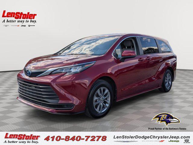 used 2024 Toyota Sienna car, priced at $39,500