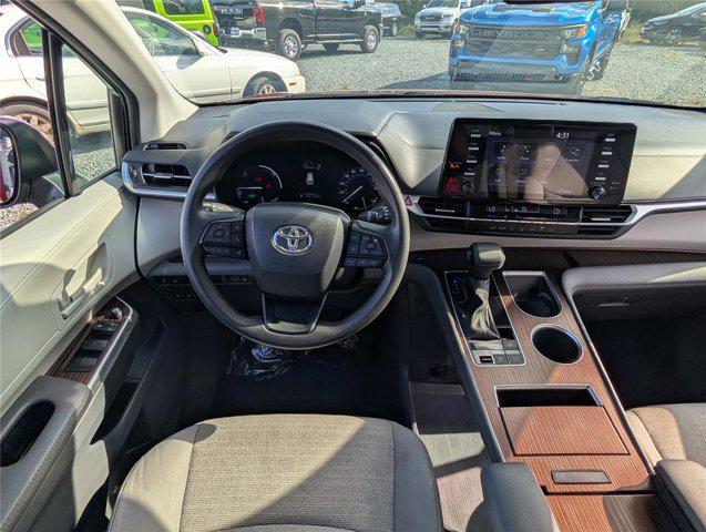 used 2024 Toyota Sienna car, priced at $39,500