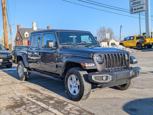 used 2022 Jeep Gladiator car, priced at $32,000