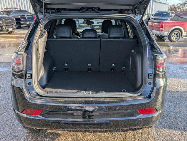 new 2025 Jeep Compass car, priced at $30,300