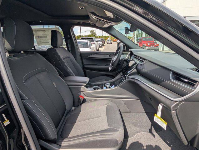 new 2025 Jeep Grand Cherokee car, priced at $35,031