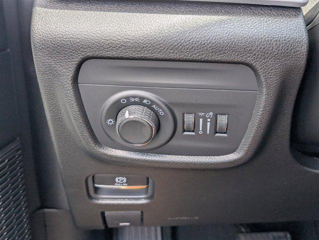 new 2025 Jeep Grand Cherokee L car, priced at $37,593