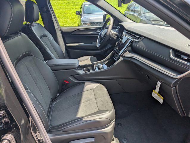 new 2025 Jeep Grand Cherokee L car, priced at $42,391