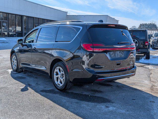 used 2023 Chrysler Pacifica car, priced at $28,000