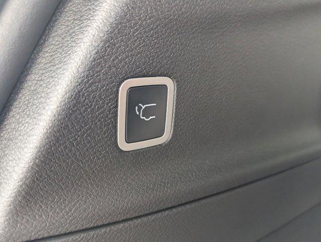 new 2026 Chrysler Pacifica car, priced at $39,448