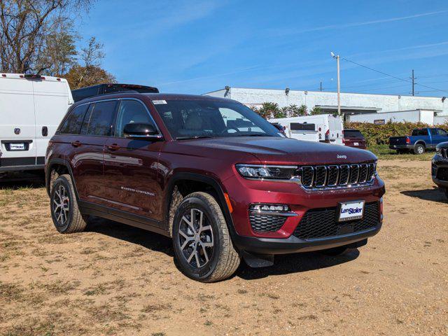 new 2025 Jeep Grand Cherokee car, priced at $41,295